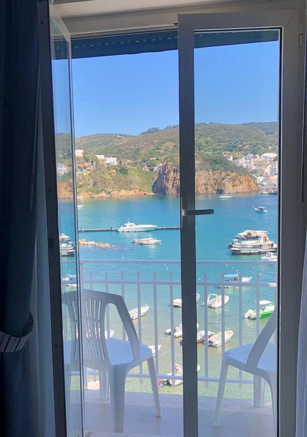 Hotel La Baia Ponza Exterior photo